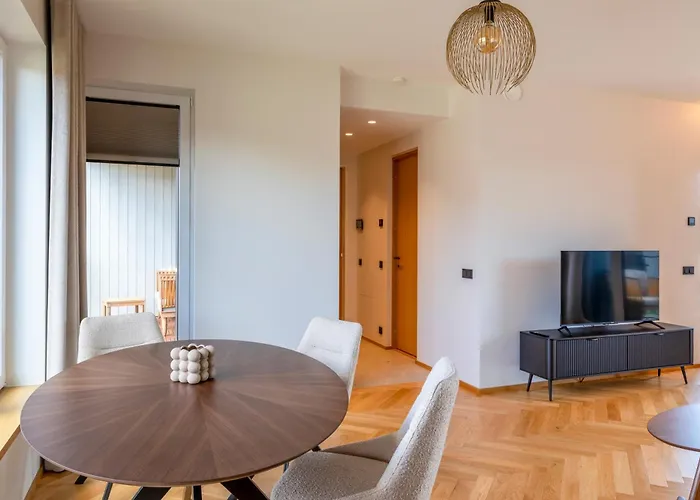 Heven Karusselli * Παρνού