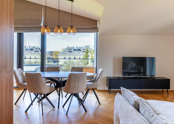 Heven Karusselli Παρνού